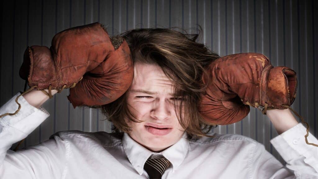 L’arte di accontentarsi: perché scegliamo di restare indietro