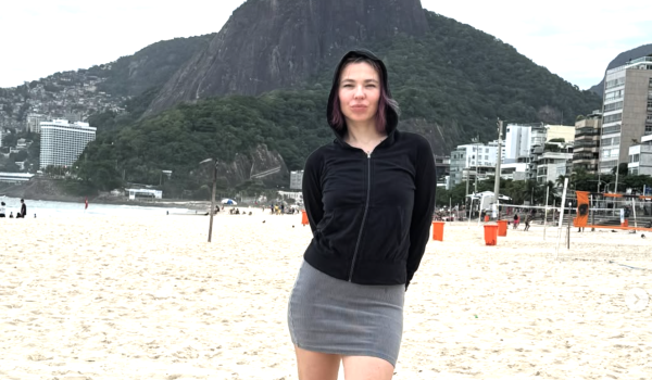 Nina Kraviz ritratta durante il progetto Sem Amor.